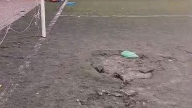 حفر ملعب القرب المعروف بـــ"الخانزة".. هل تصرف 50 درهما للساعة لترقيع العشب أم لتبخير المداخيل بقلعة السراغنة؟